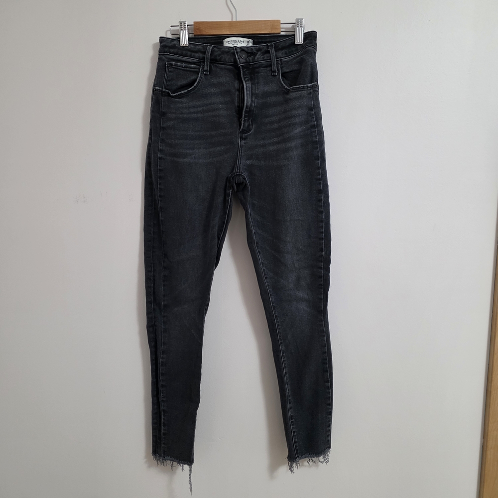 Abercrombie & Fitch Dark Gray Skinny Jeans